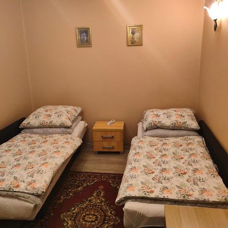 Noclegi Nowogrodziec Esterno foto