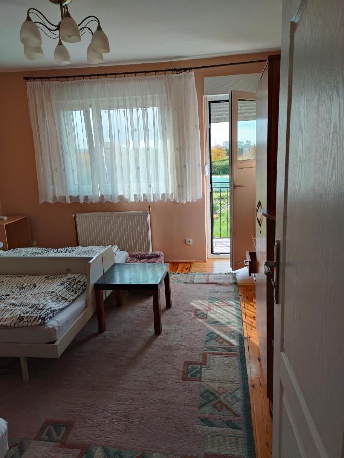 Noclegi Nowogrodziec Esterno foto
