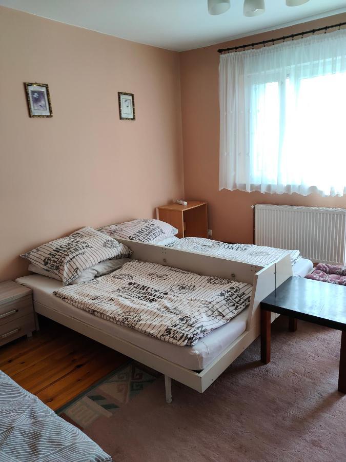 Noclegi Nowogrodziec Esterno foto